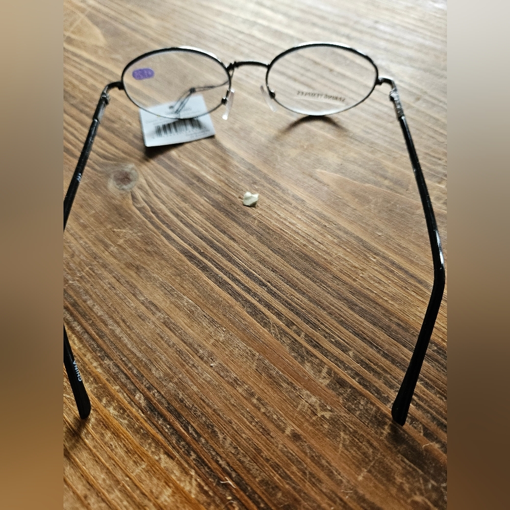Reading Glasses 👓 - Picture 4 of 5